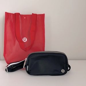 Lululemon Everywhere Crossbody Bag